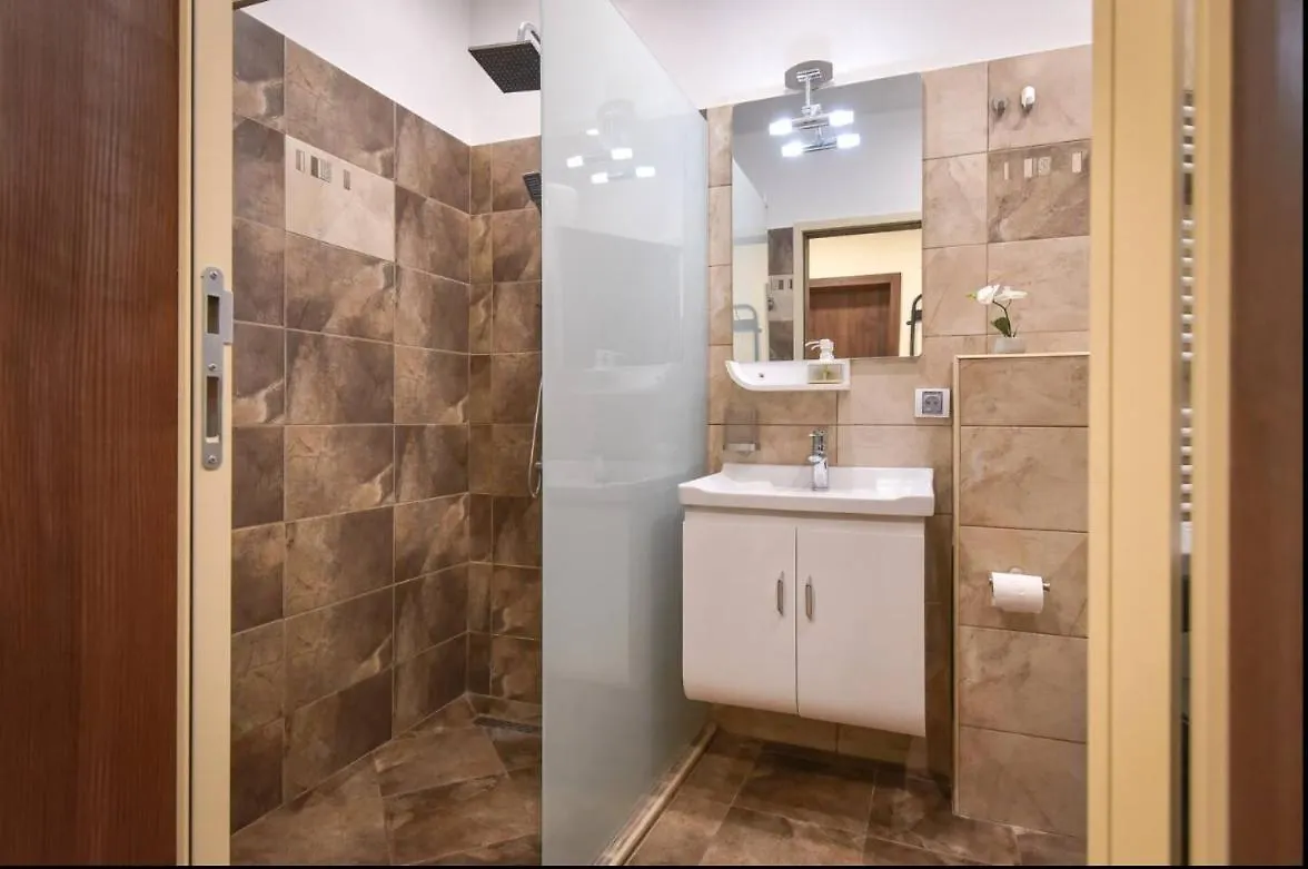 Top Center Retreat, Close To Main Street, Free Parking Sofie Apartmán